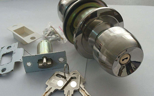 承德汽車開鎖(開車鎖配汽車鑰匙)